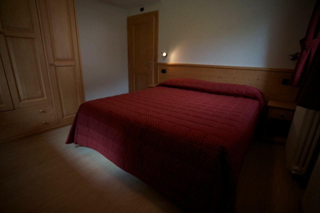 Chalet Del Bosco Valdisotto Luaran gambar